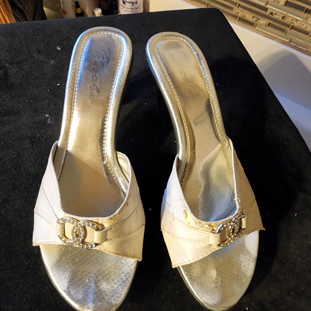 LADIES SHOES